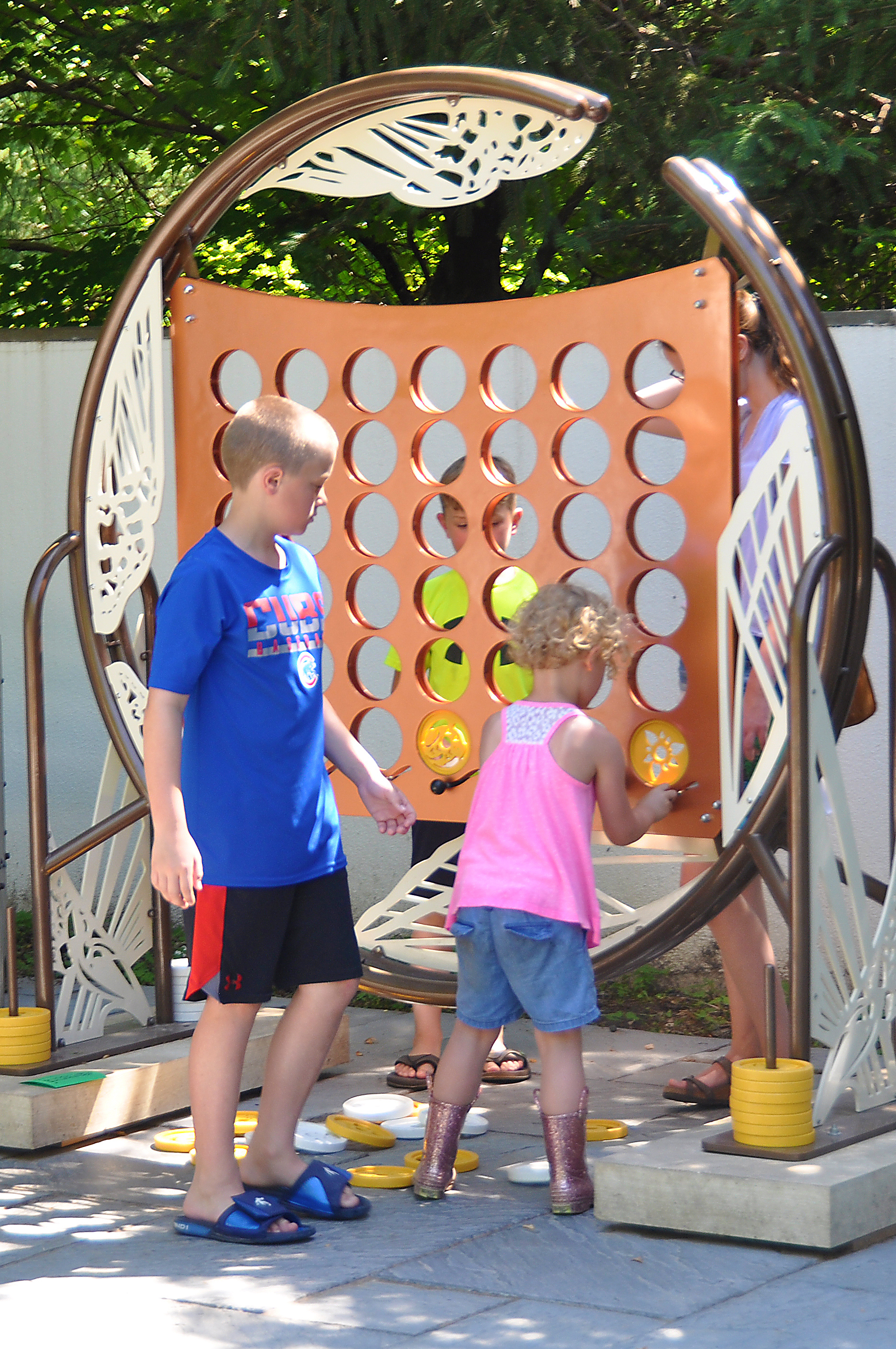 Children play with the Connect Food game.