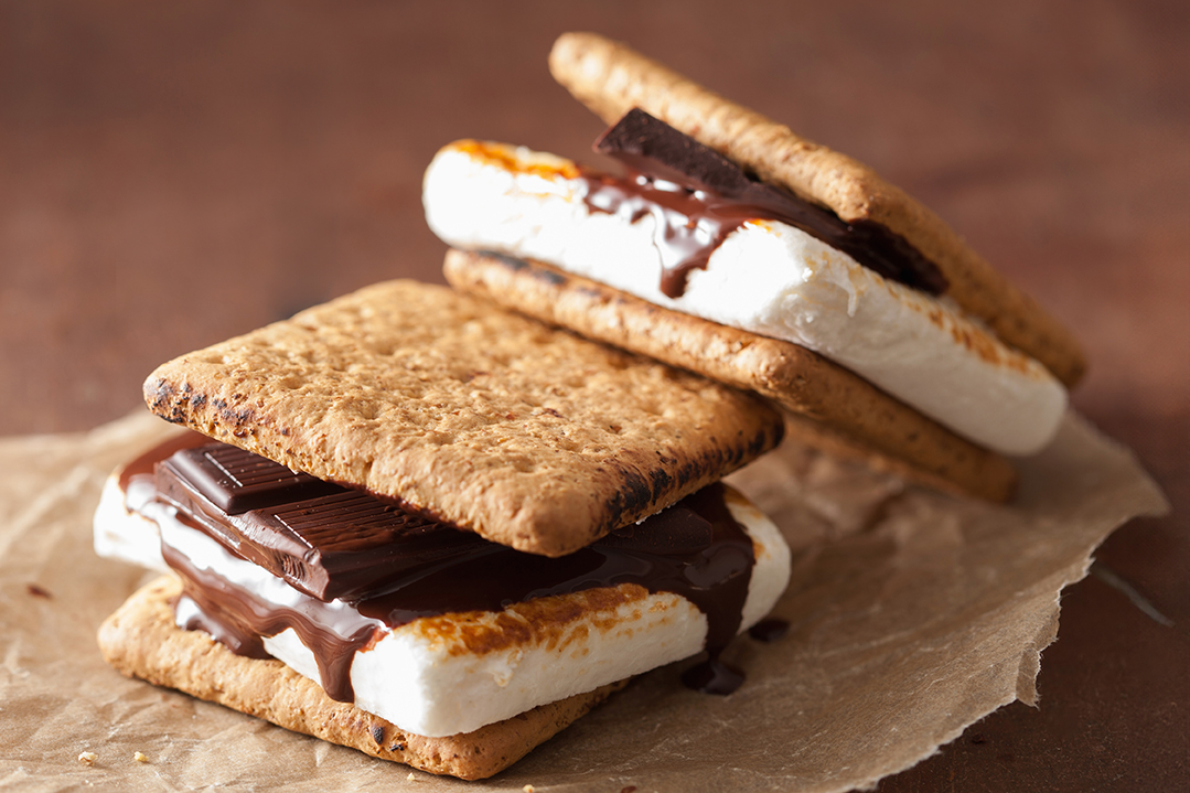 S'mores with graham crackers, chocolate and marshmallows